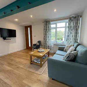 Apartment Lovely Ground Floor In Quiet Village, Exeter