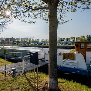 Houseboat Jana - With Sauna And Terrace , Bruges Belgium